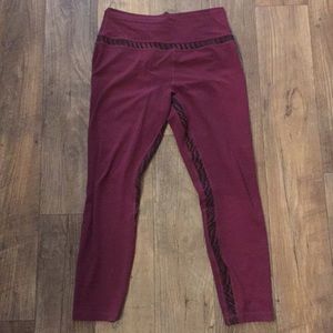 Burgundy lululemon yoga pants